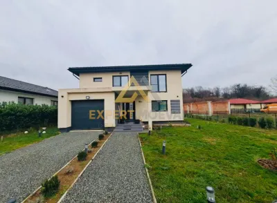 Casa superba de vanzare Tautii Magheraus str 23 - Tautii-Magheraus