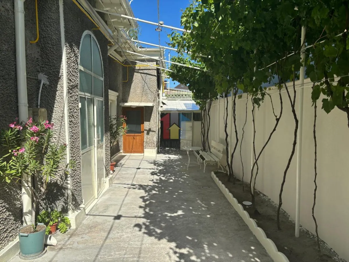 Zona Pta Mare Casa 5 camere caramida, Teren - 250 mp - foto 1