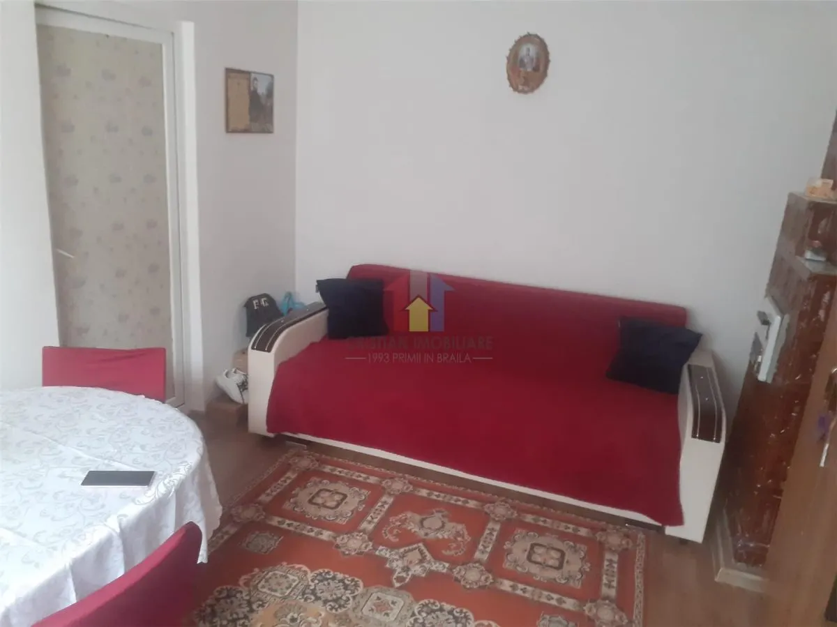Casa cu 3 camere zona Chercea St 352mp - foto 4