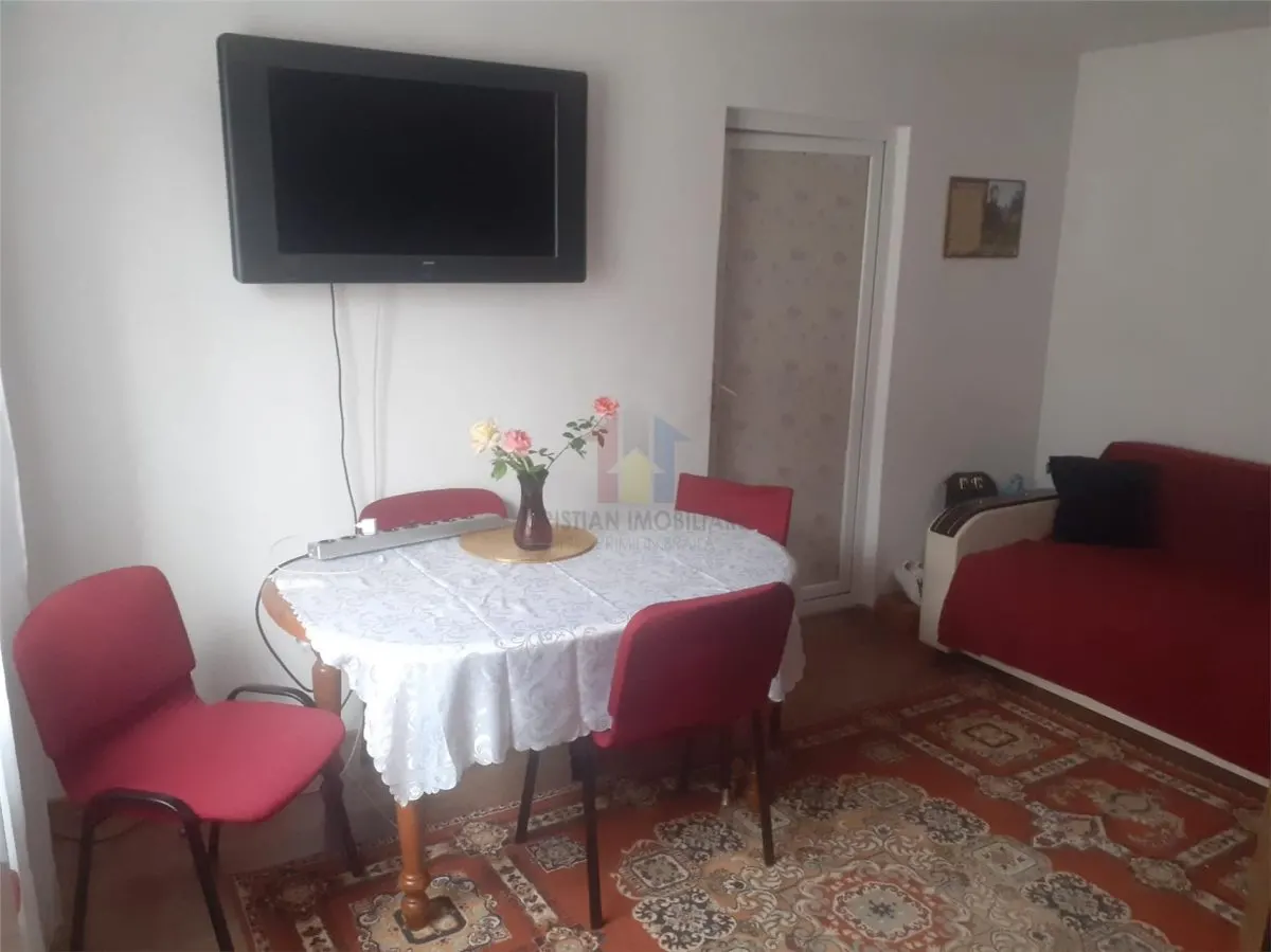 Casa cu 3 camere zona Chercea St 352mp - foto 5