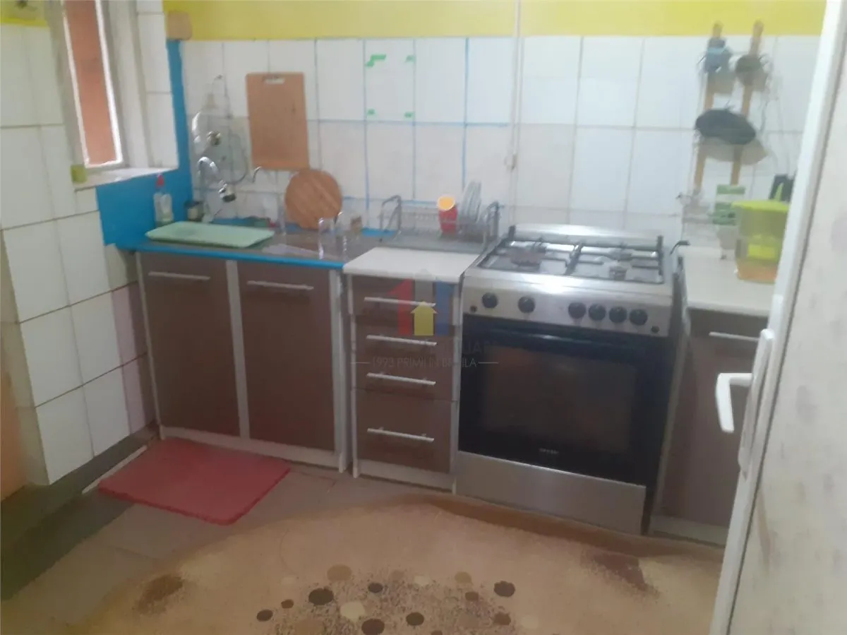 Casa cu 3 camere zona Chercea St 352mp - foto 8