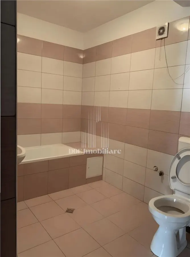 Inchiriere Apartament 2 Camere Ozana Nemobilat - foto 6
