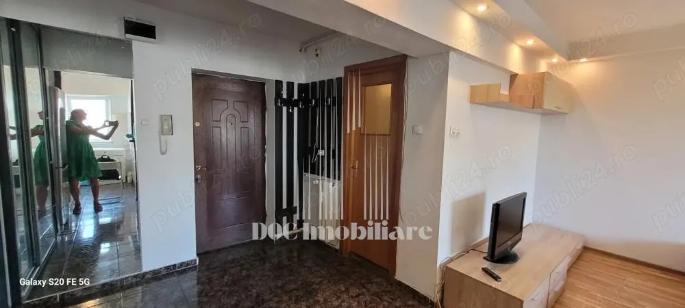 Inchiriere Garsoniera Piata Alba Iulia - foto 6