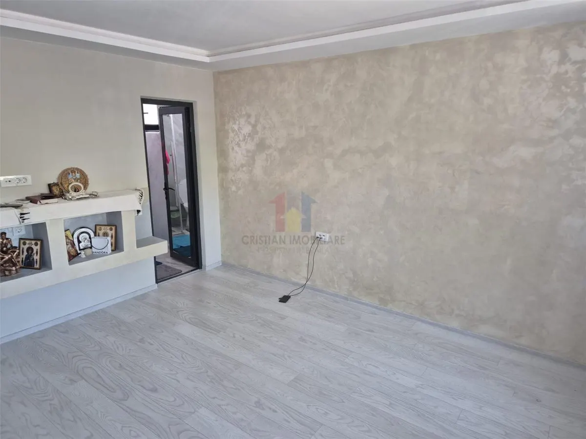 Casa 4 camere din Caramida,Centru- Bella Italia , 305mp teren - foto 5