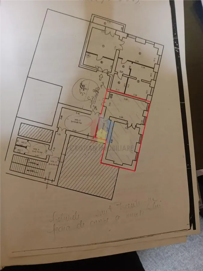 Apartament Ultracentral 2 camere,47mp utili, la curte, imobil P+1 - foto 1