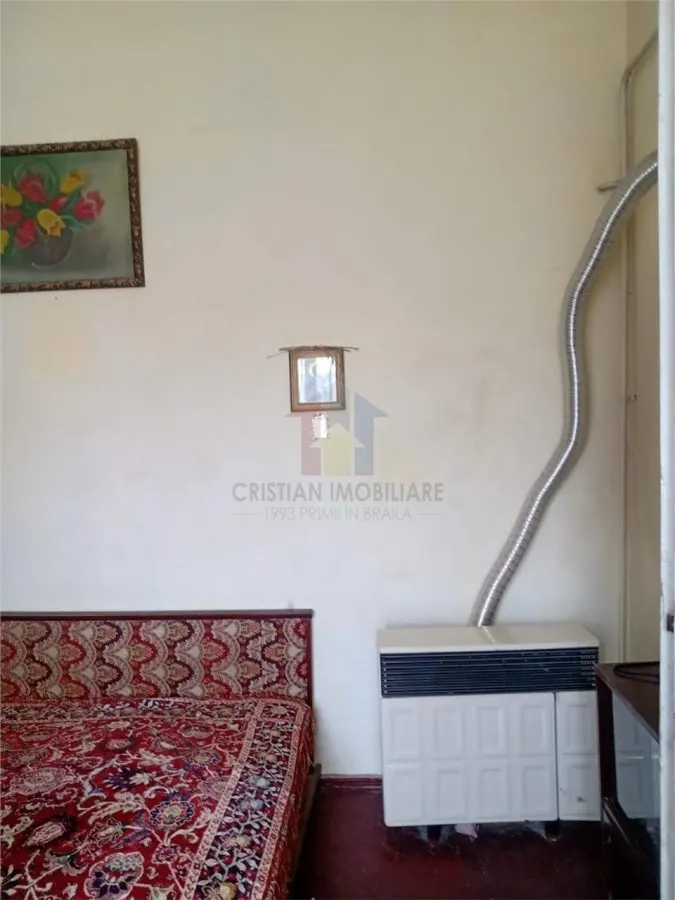 Apartament Ultracentral 2 camere,47mp utili, la curte, imobil P+1 - foto 6