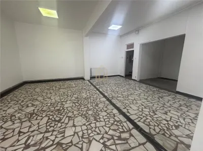 Spatiu de inchiriat - foto 5