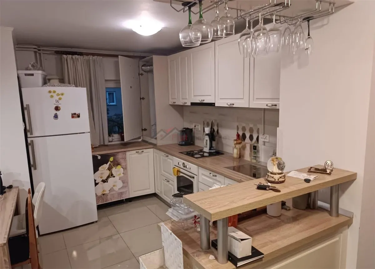 Apartament 3 camere, decomandat, Drumul Sarii, mobilat si utilat complet. - foto 2