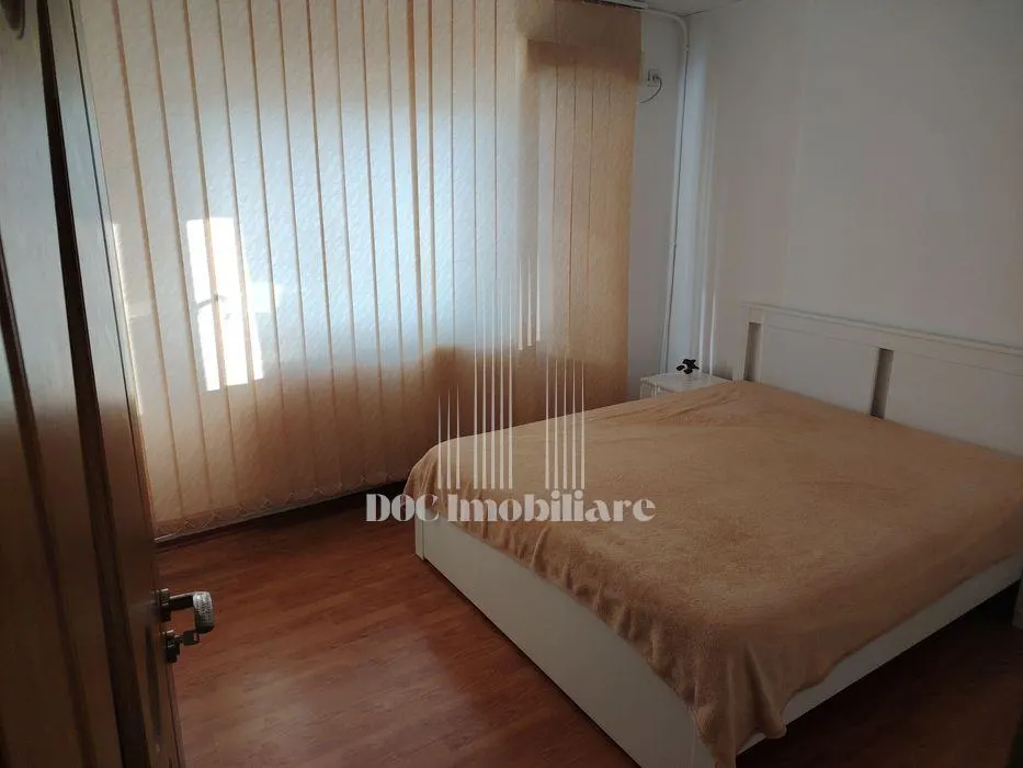 Inchiriere Apartament 3 Camere Gorjului - foto 4