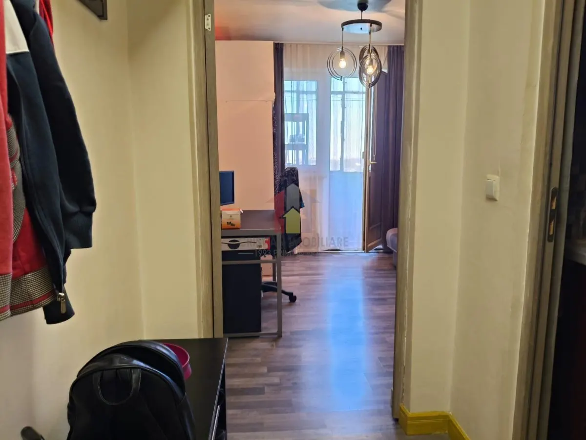 Apartament 4 camere, confort 1 decomandat, Viziru 3 - foto 9