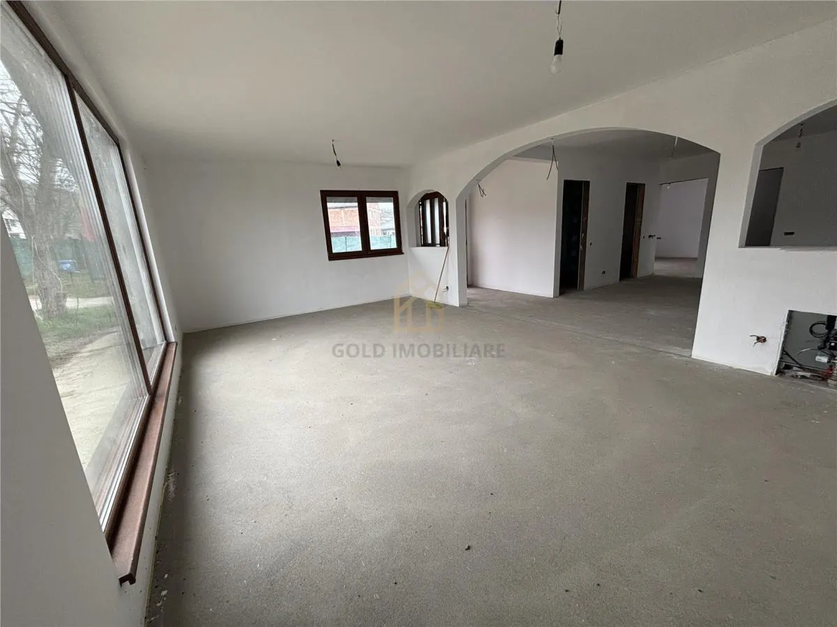 Casa pe un nivel de vanzare - foto 4