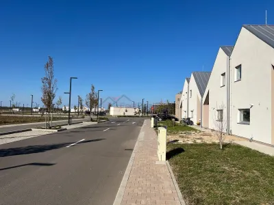 Casa etaj , 3 camere Frumusani - Bucuresti
