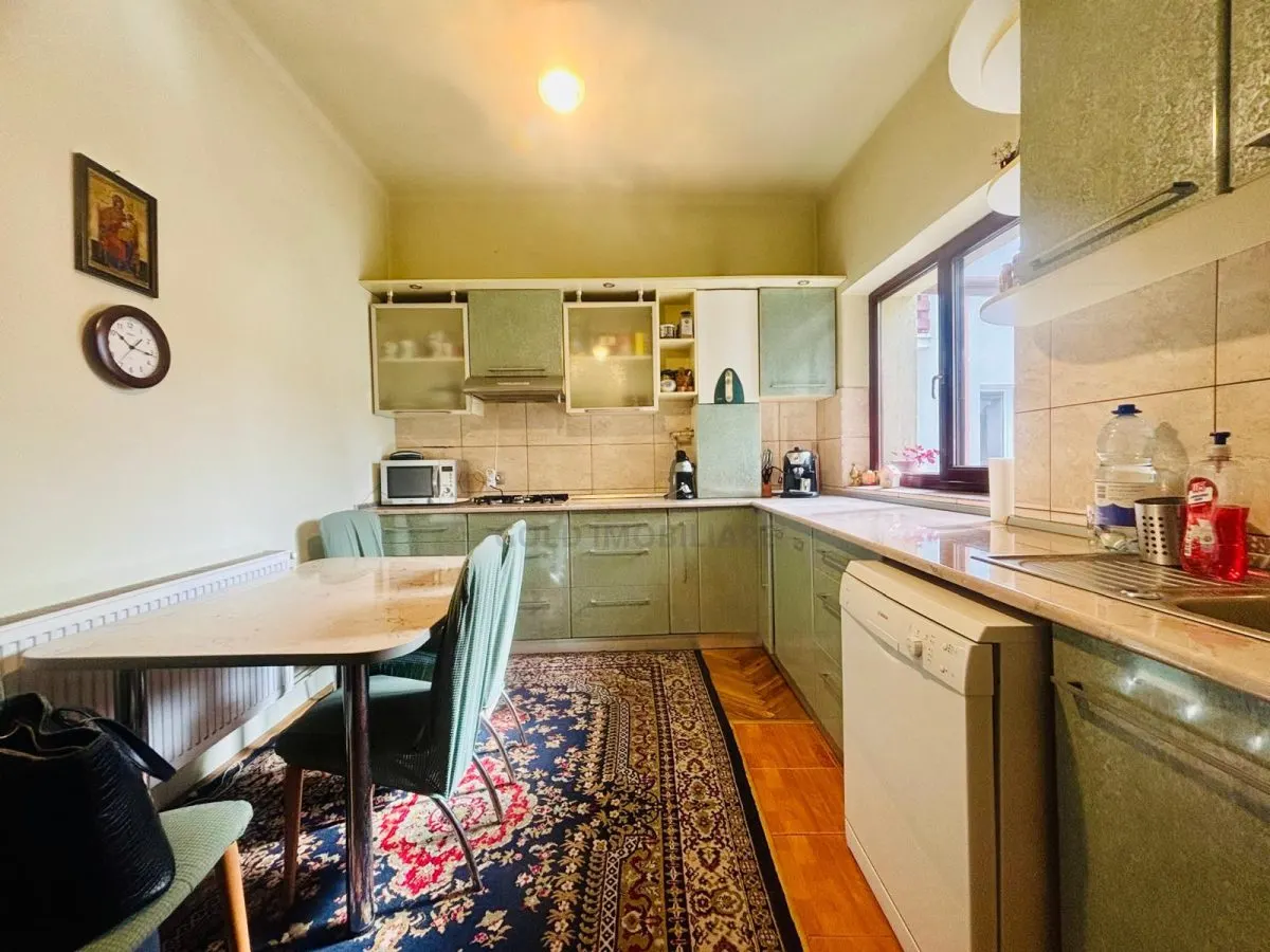 Casă de vânzare – 3 camere, zonă excelentă, lângă Parcul Mare, Baia Mare - foto 1