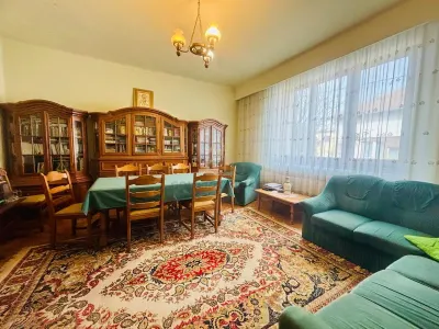 Casă de vânzare – 3 camere, zonă excelentă, lângă Parcul Mare, Baia Mare - foto 2