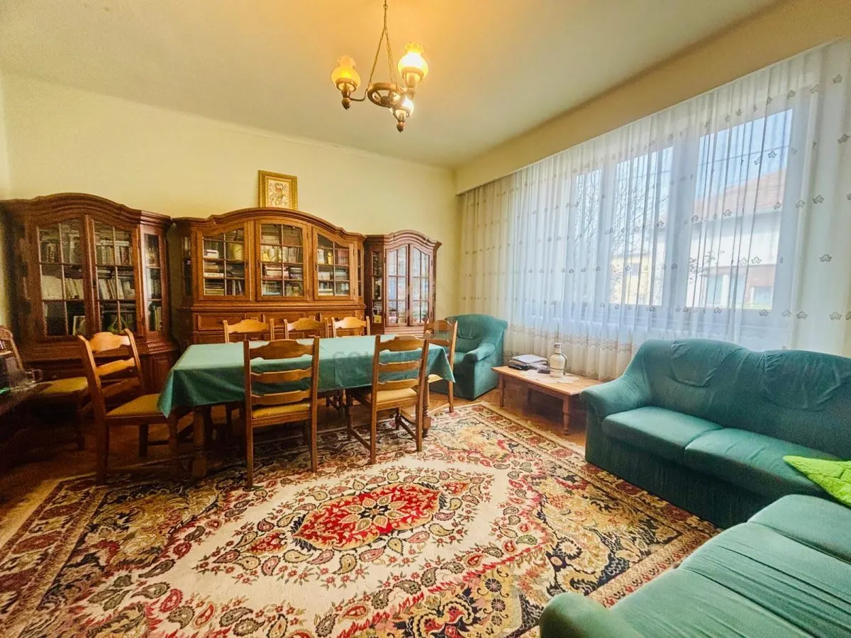 Casă de vânzare – 3 camere, zonă excelentă, lângă Parcul Mare, Baia Mare - foto 2