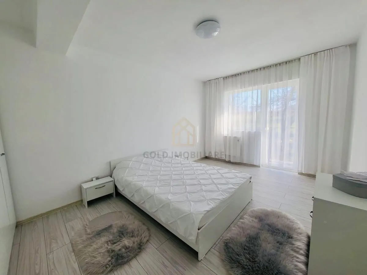 Casă modernă de vânzare în Dumbrăvița - foto 10