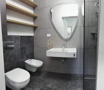 Apartament 3 camere de vanzare - foto 10