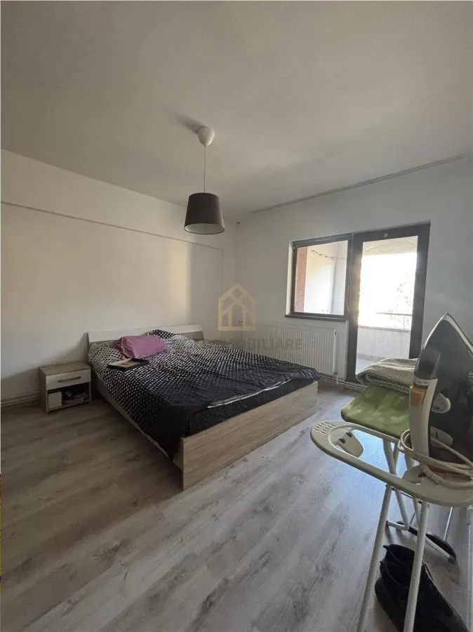 Apartament 3 camere de inchiriat - foto 3