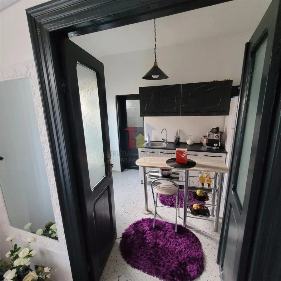 Casa 5 camere, suprafata teren 200 mp, zona Piata Saraca - foto 6