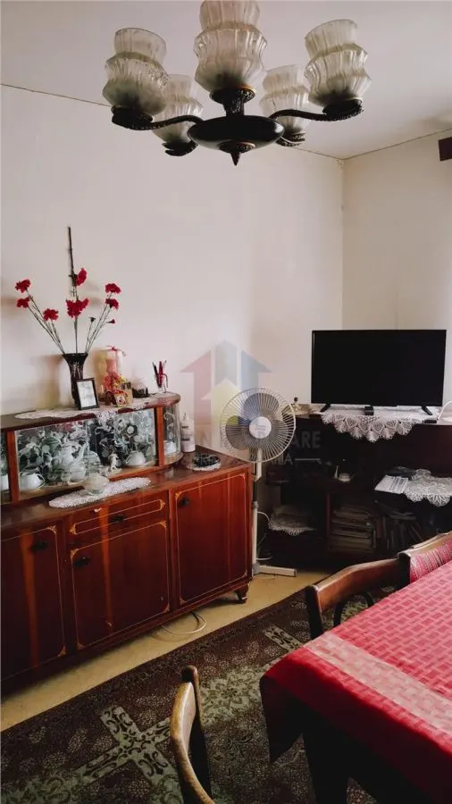 Ap.2 camere la Pret de Garsoniera! (confort 1 Decomandat 50mp etaj mijloc) - foto 2