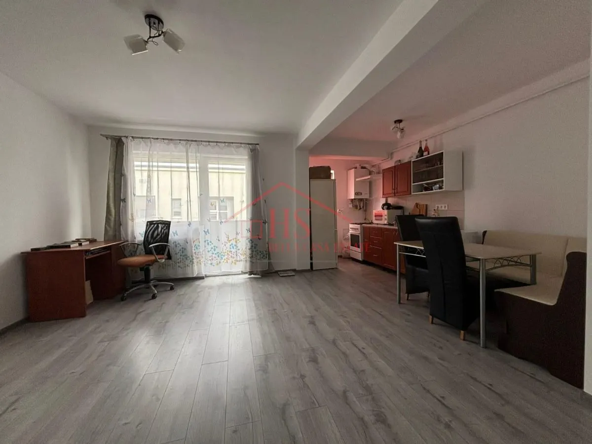 Apartament de inchiriat, 2 camere, parcare inclusa. Zona Sesul de Sus, Floresti - foto 3