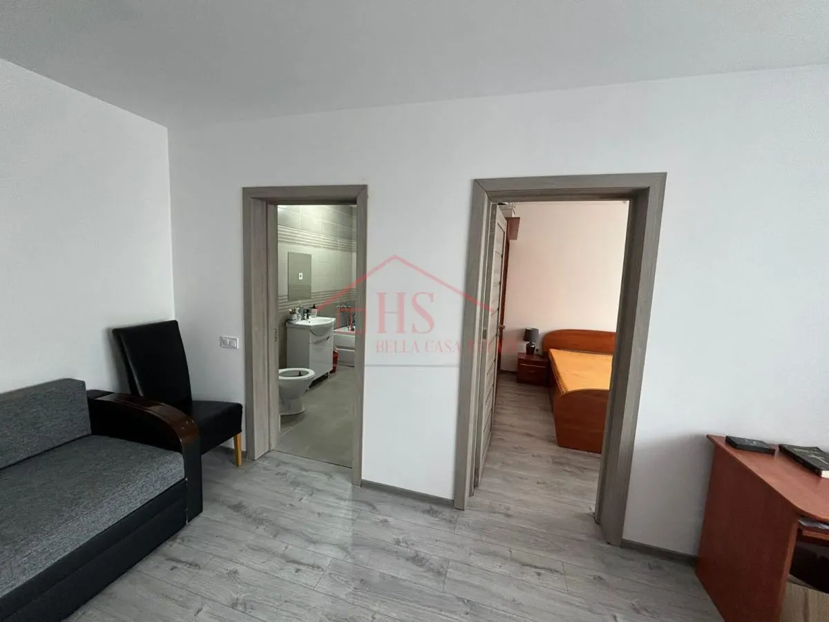 Apartament de inchiriat, 2 camere, parcare inclusa. Zona Sesul de Sus, Floresti - foto 4