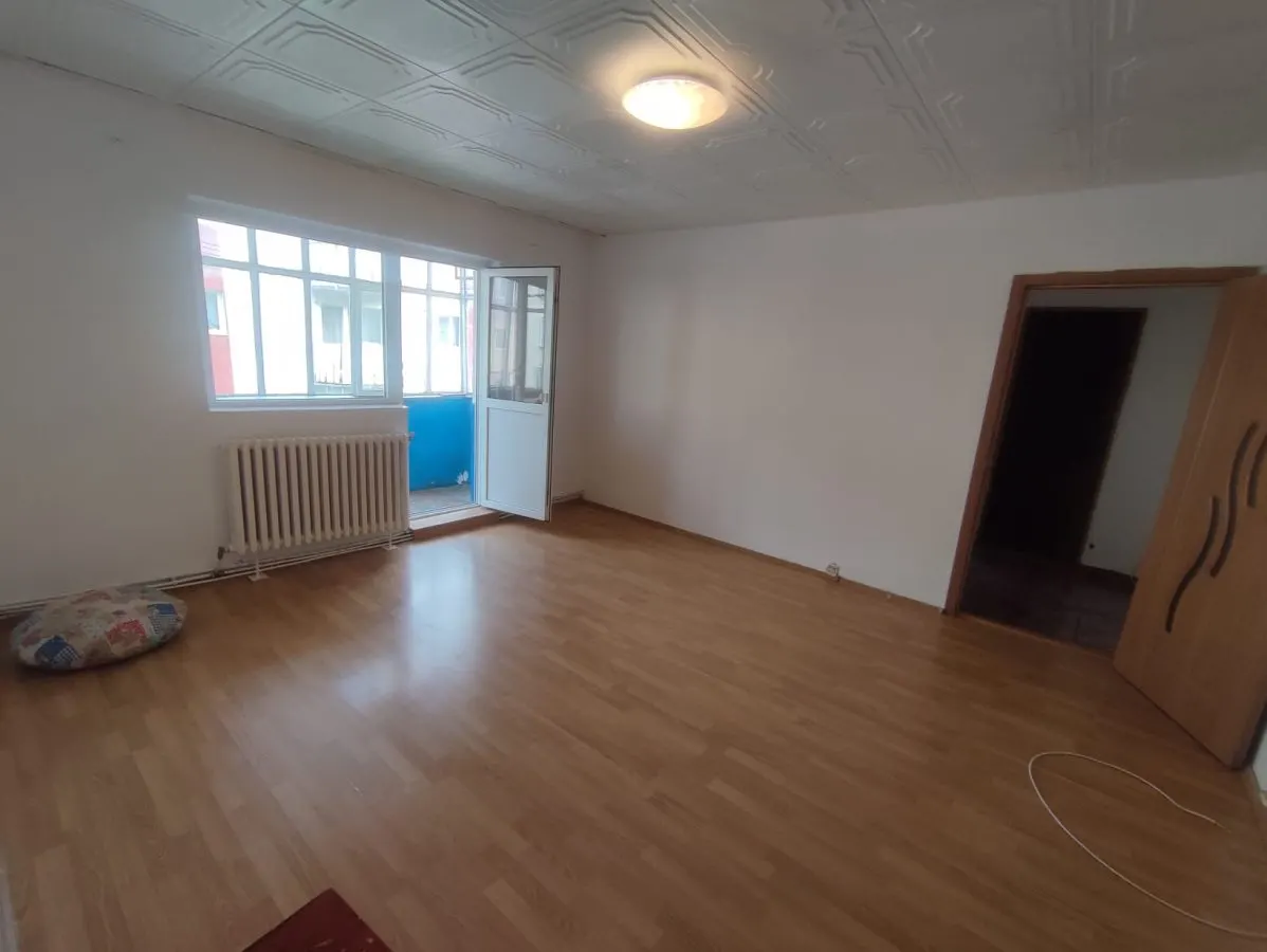Apartament 3 camere, 72 mp, etaj 3, Aleea Heniu, 88.000 euro - foto 5