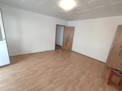 Apartament 3 camere, 72 mp, etaj 3, Aleea Heniu, 88.000 euro - foto 6