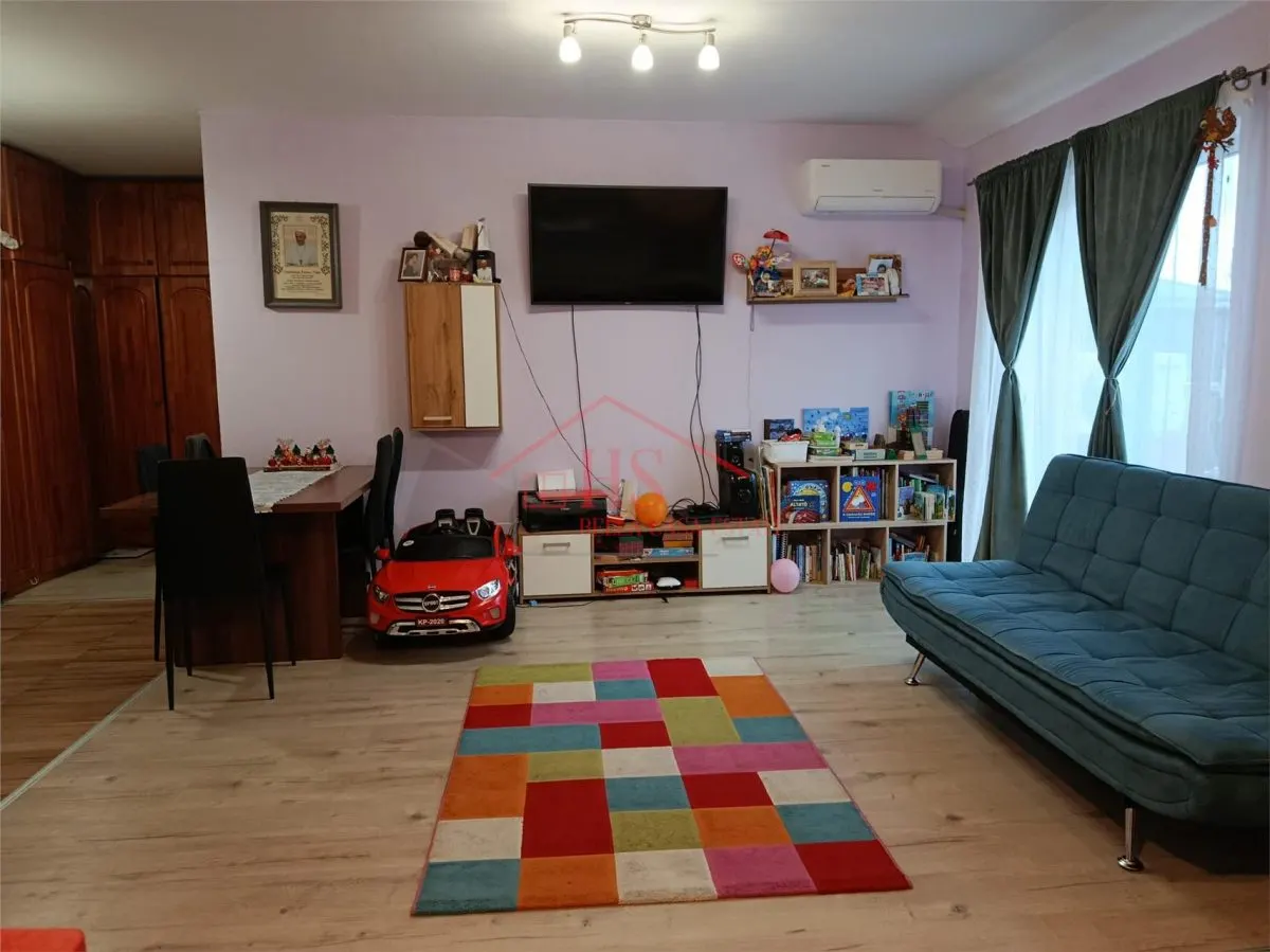 Apartament de vanzare, 2 camere. Strada Eroilor, Floresti - foto 5
