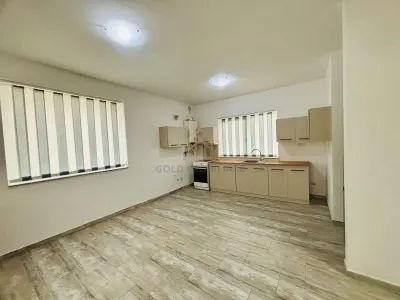 Casă de vânzare â€“ 4 camere â€“ Strada Vrancei  Baia Mare - Baia Mare
