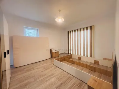 Casă de vânzare â€“ 4 camere â€“ Strada Vrancei  Baia Mare - foto 5