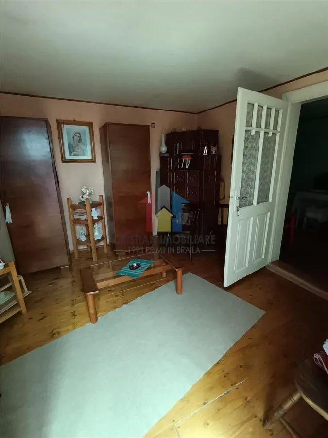 Casa intre Scolilor si Calarasi,  Teren cu 237mp - foto 2