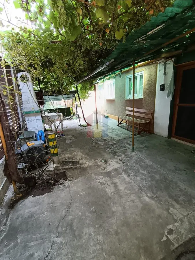 Casa intre Scolilor si Calarasi,  Teren cu 237mp - foto 8
