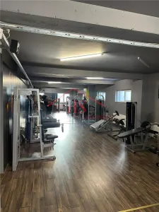 Spatiu comercial de vanzare, posibilitate preluare chiriasi. Baciu, strada Galaxiei - foto 15