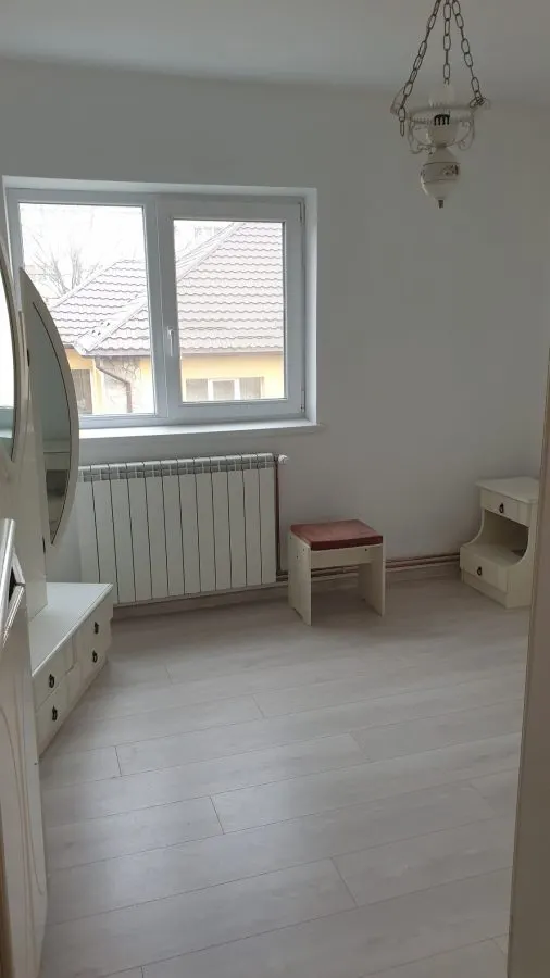 APARTAMENT DE VANZARE 3 CAMERE ZONA HAN| ETAJUL 2 | 72MPU | - foto 4