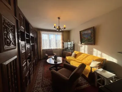 Apartament 3 camere de vânzare – Bd. Unirii - zona McDonald’s - Baia Mare