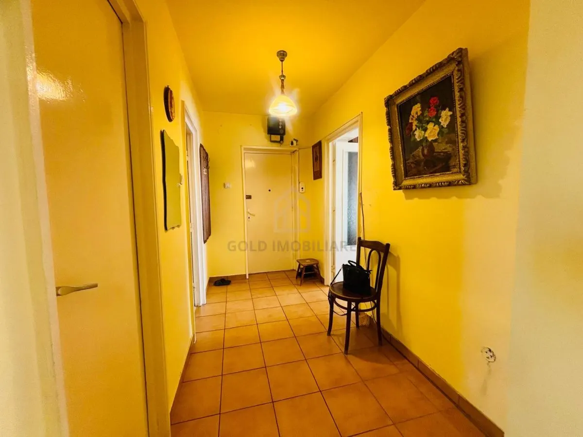 Apartament 3 camere de vânzare – Bd. Unirii - zona McDonald’s - foto 3