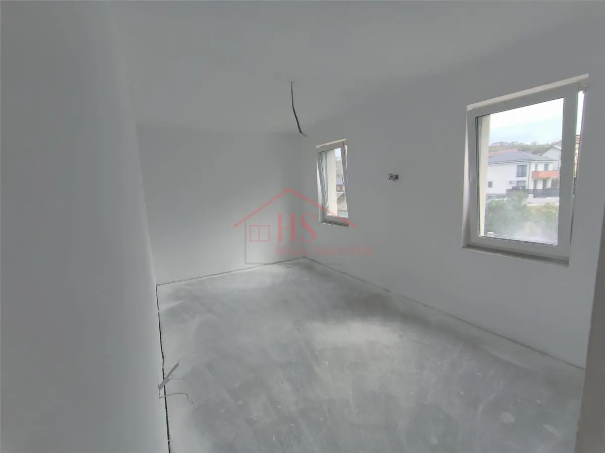 Casa individuala în Dezmir, 172 mp utili, 440 teren. Finisata, zona foarte buna - foto 14