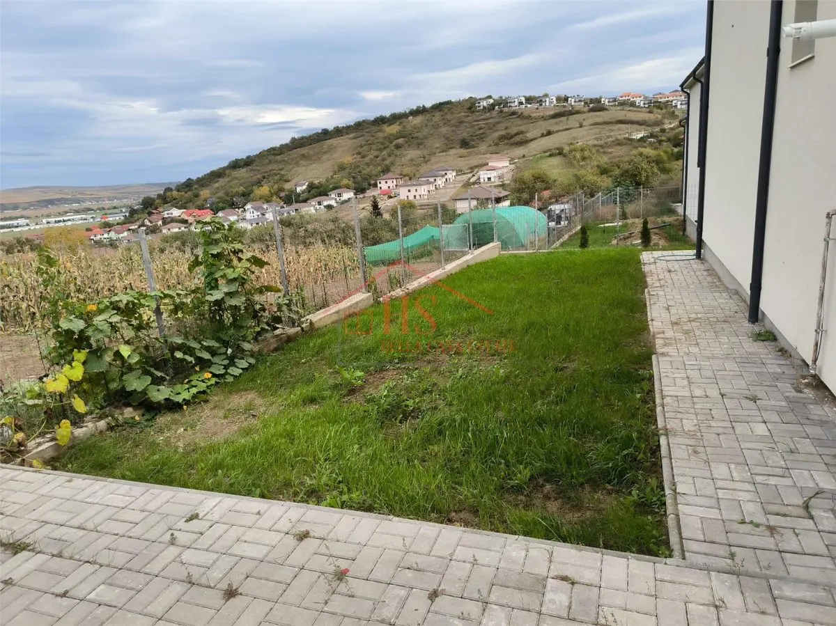 Casa individuala în Dezmir, 172 mp utili, 440 teren. Finisata, zona foarte buna - foto 3