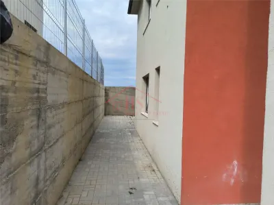Casa individuala în Dezmir, 172 mp utili, 440 teren. Finisata, zona foarte buna - foto 5