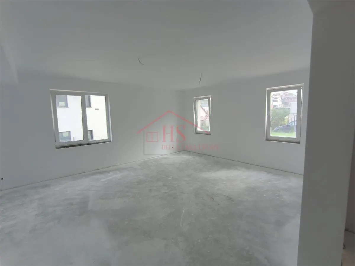 Casa individuala în Dezmir, 172 mp utili, 440 teren. Finisata, zona foarte buna - foto 9