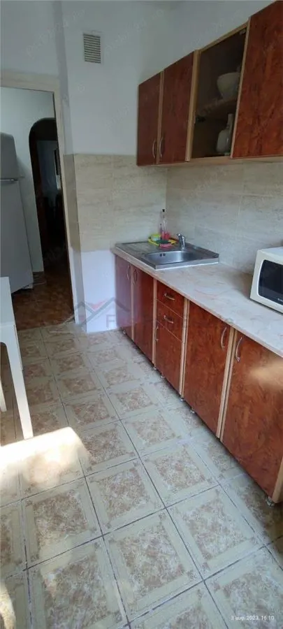 Apartament 3 camere Drumul Taberii - foto 2