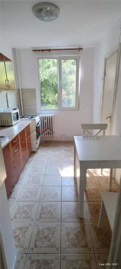 Apartament 3 camere Drumul Taberii - foto 3