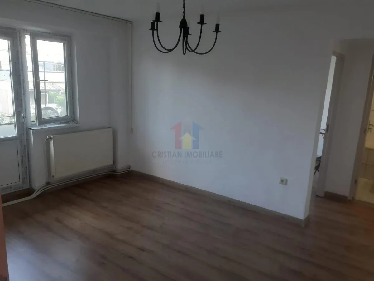 Apartament 2 camere,zona Viziru 3, etaj 5 - foto 4