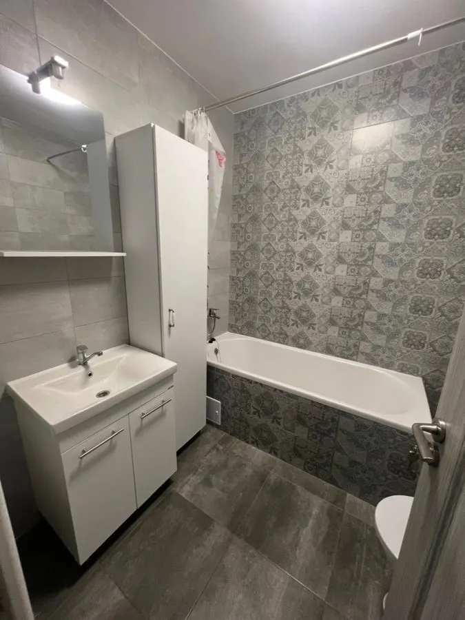 APARTAMENT DE VANZARE ISU BLOC NOU| 65MPU | DECOMANDAT | 105.000 EURO - foto 6