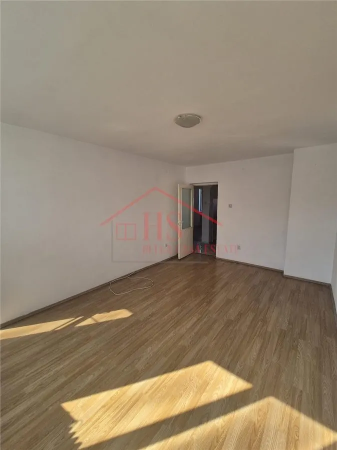 Apartament de vanzare cu 3 camere, etaj intermediar. Strada Horea, Floresti - foto 16