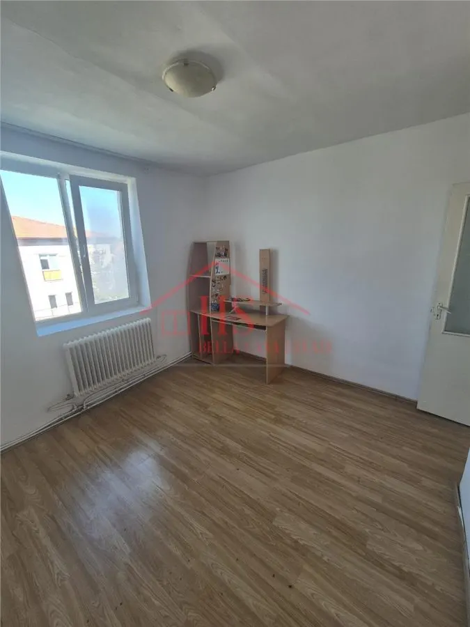 Apartament de vanzare cu 3 camere, etaj intermediar. Strada Horea, Floresti - foto 18