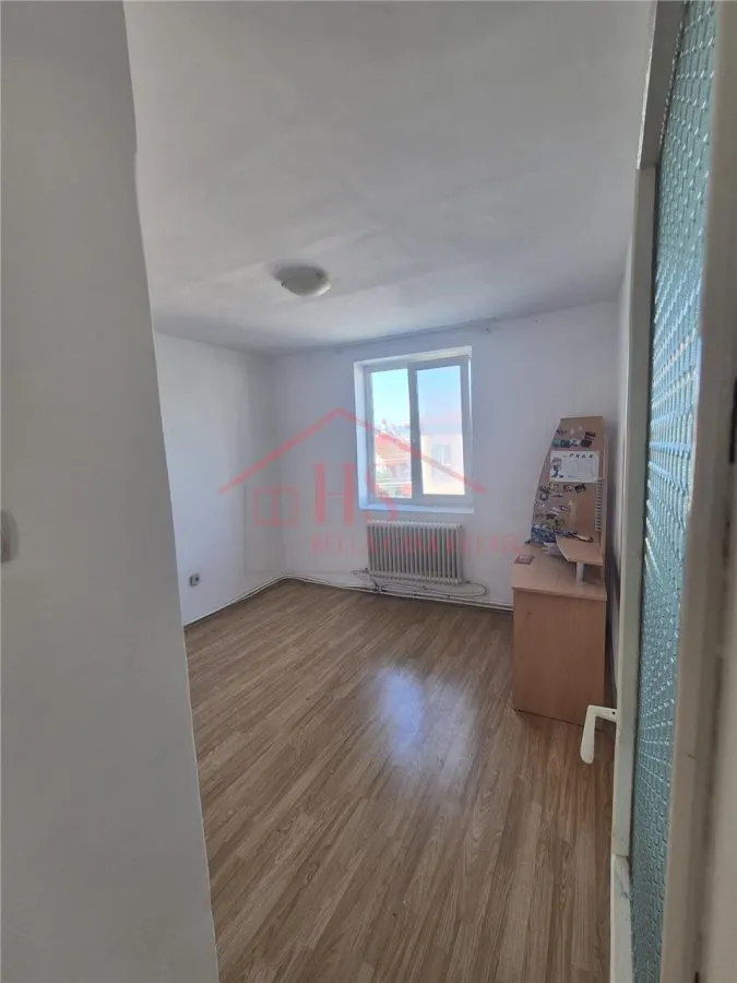Apartament de vanzare cu 3 camere, etaj intermediar. Strada Horea, Floresti - foto 19