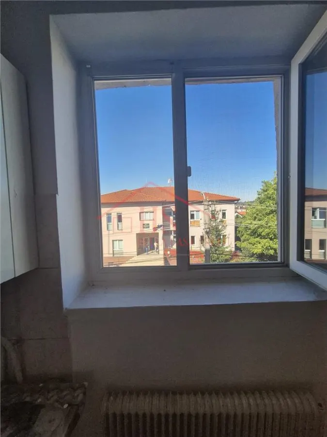 Apartament de vanzare cu 3 camere, etaj intermediar. Strada Horea, Floresti - foto 9