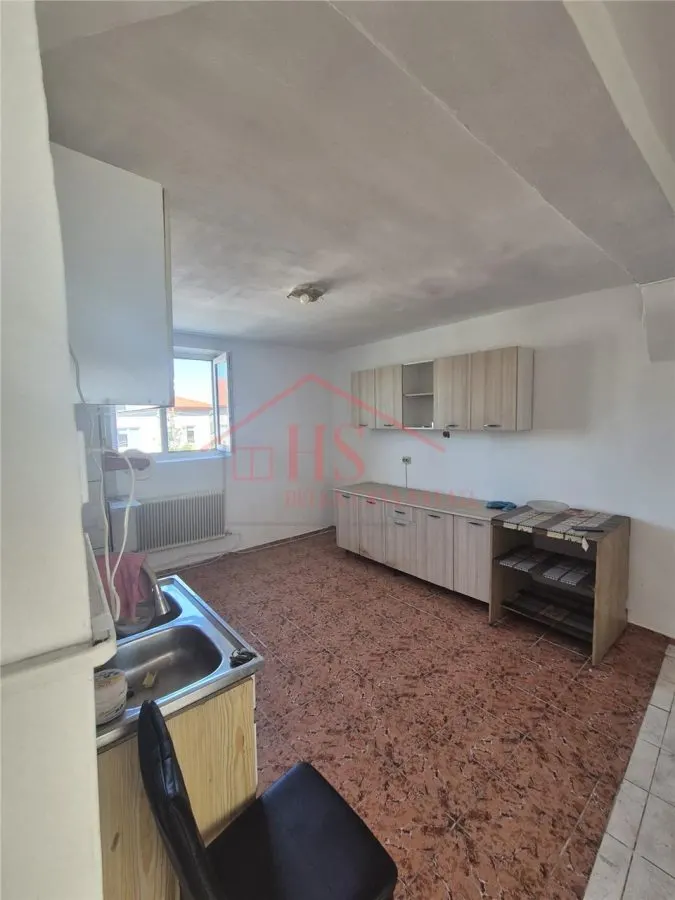 Apartament de vanzare cu 3 camere, etaj intermediar. Strada Horea, Floresti - foto 10